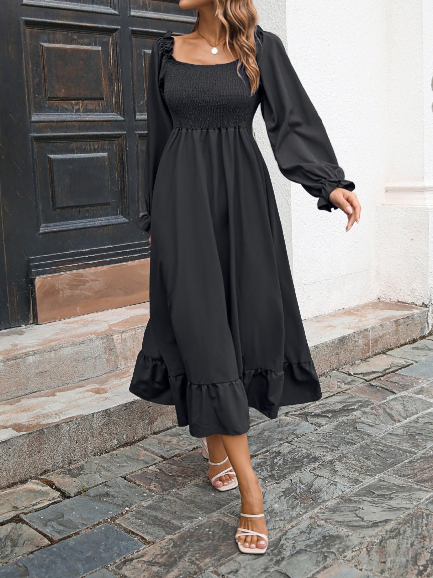 Classic Vintage Dress with a Flattering Fit