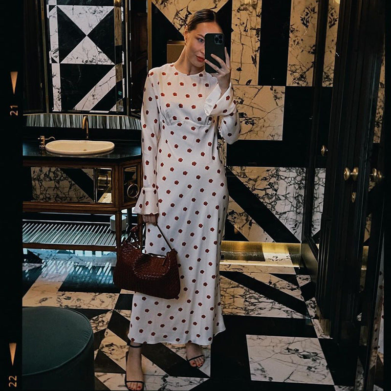 Gracefully Styled Dress for Any Occasion