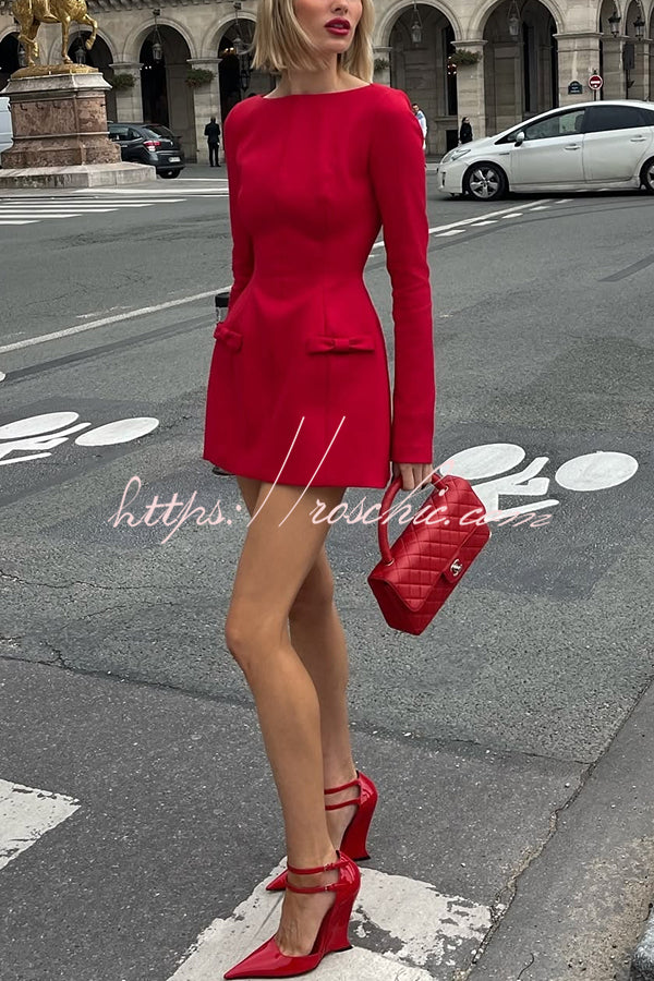 Effortlessly Elegant Dress with a Timeless Design