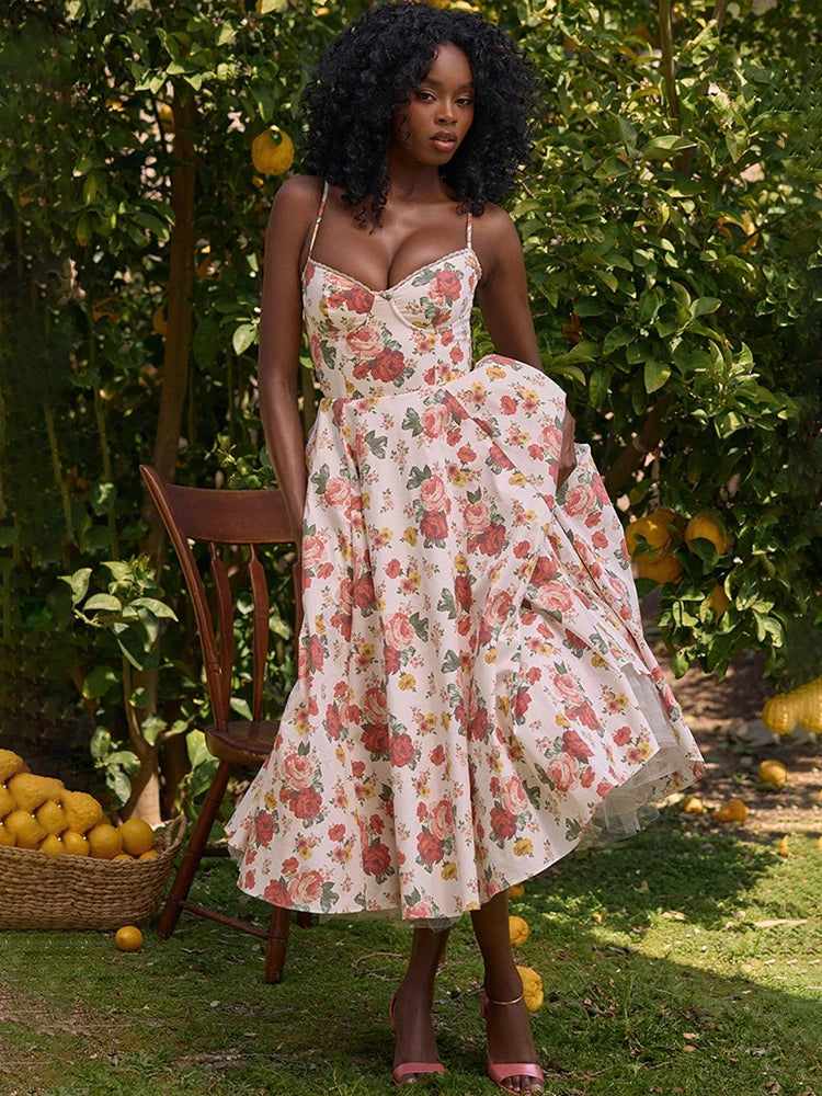 Beautifully Crafted Dress in a Classic Style