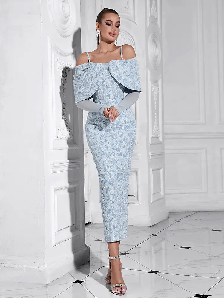 Well Tailored Dress with a Graceful Silhouette
