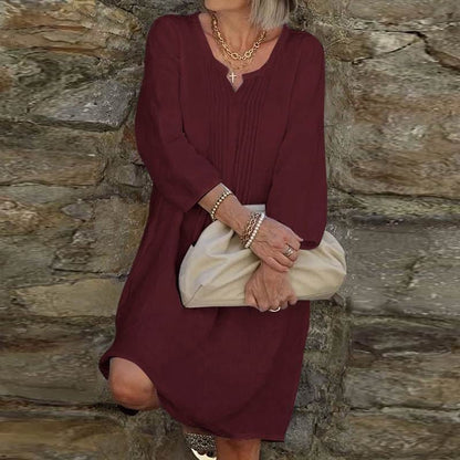 Classic Vintage Dress with a Flattering Fit