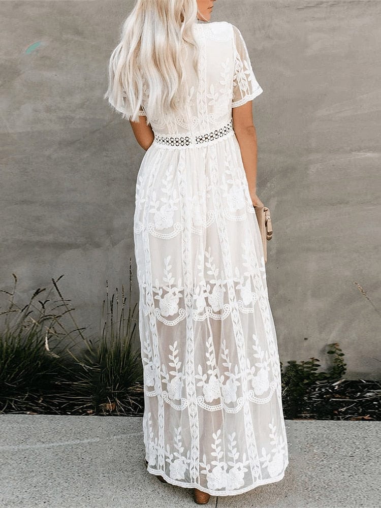 Gracefully Styled Dress for Any Occasion