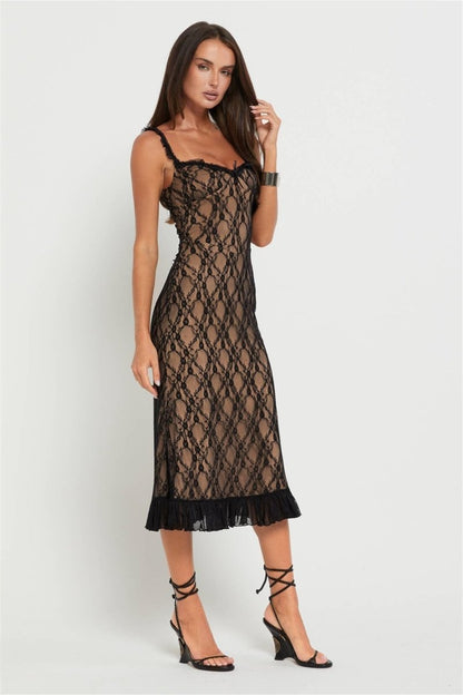 Classic Vintage Dress with a Flattering Fit