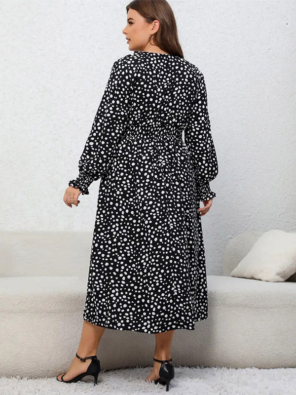 Gracefully Styled Dress for Any Occasion