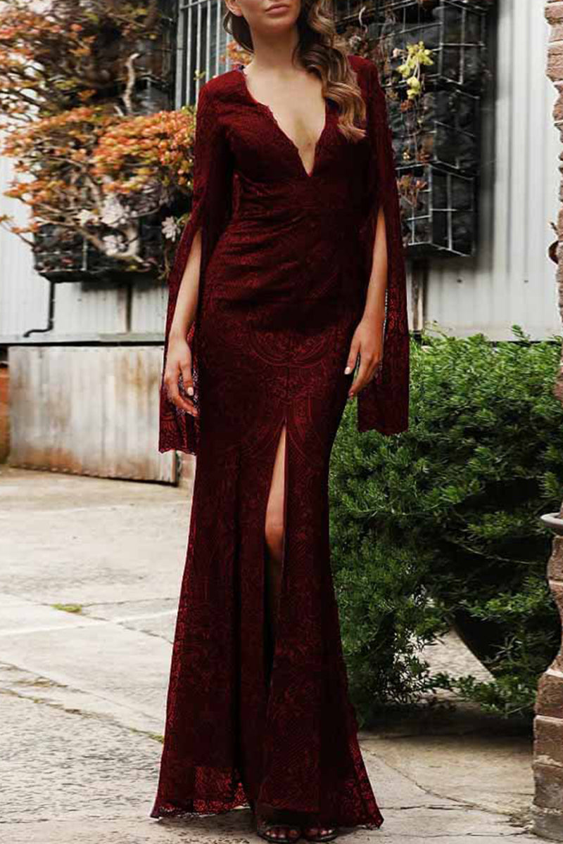 Well Tailored Dress with a Graceful Silhouette