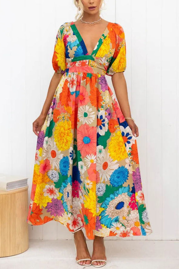 Classic Vintage Dress with a Flattering Fit