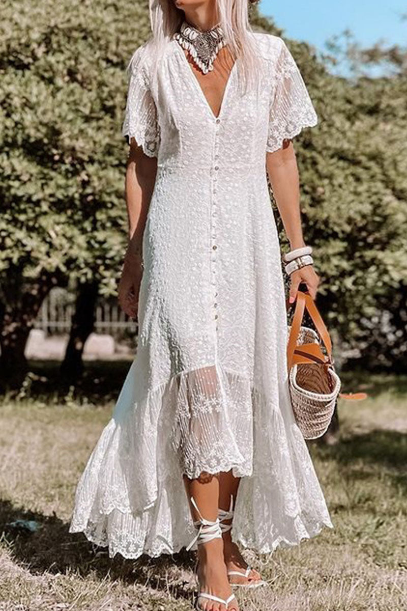 Gracefully Styled Dress for Any Occasion