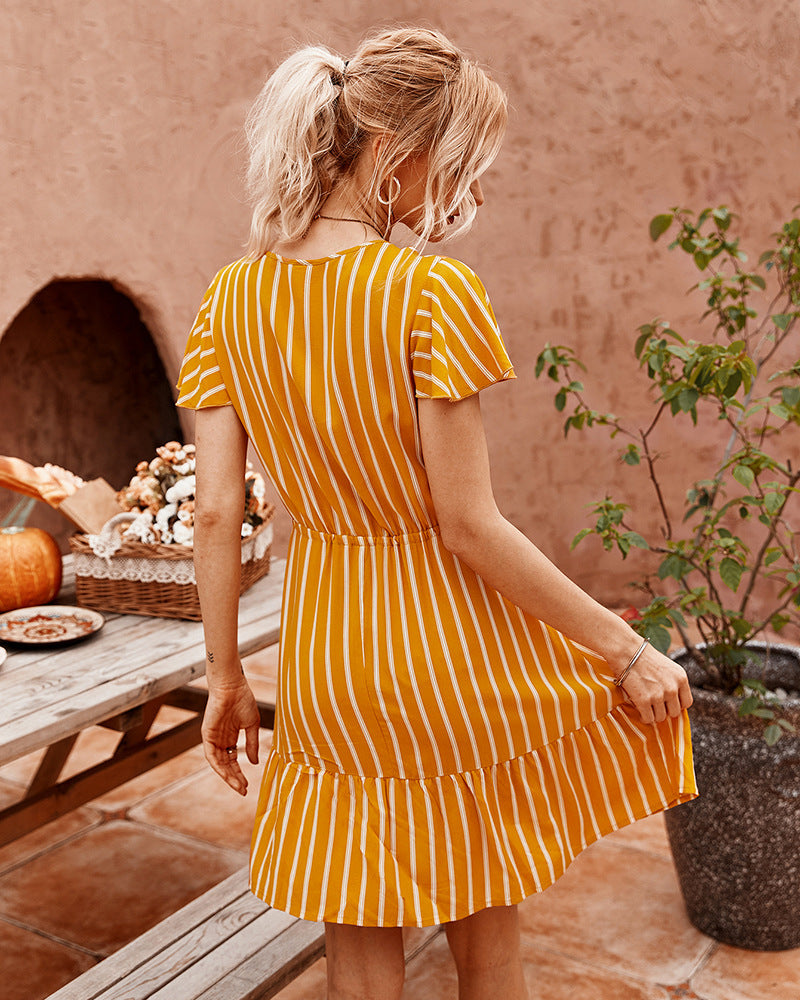 Beautifully Finished Dress in a Timeless Design