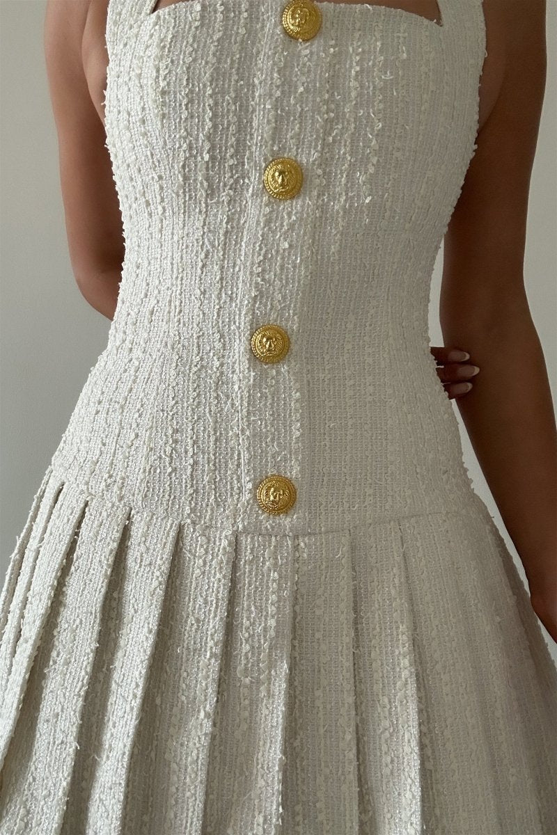 Polished Dress with an Effortless Classic Look
