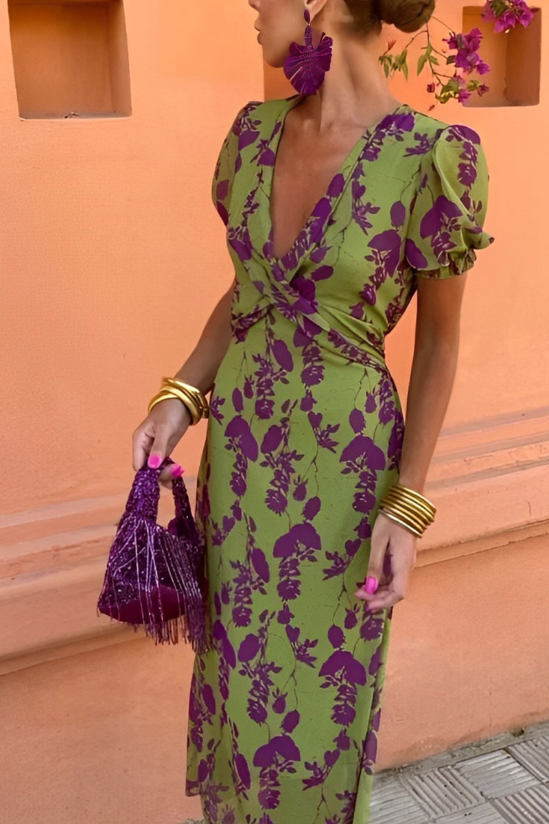 Classic Vintage & Enduringly Stylish Dress
