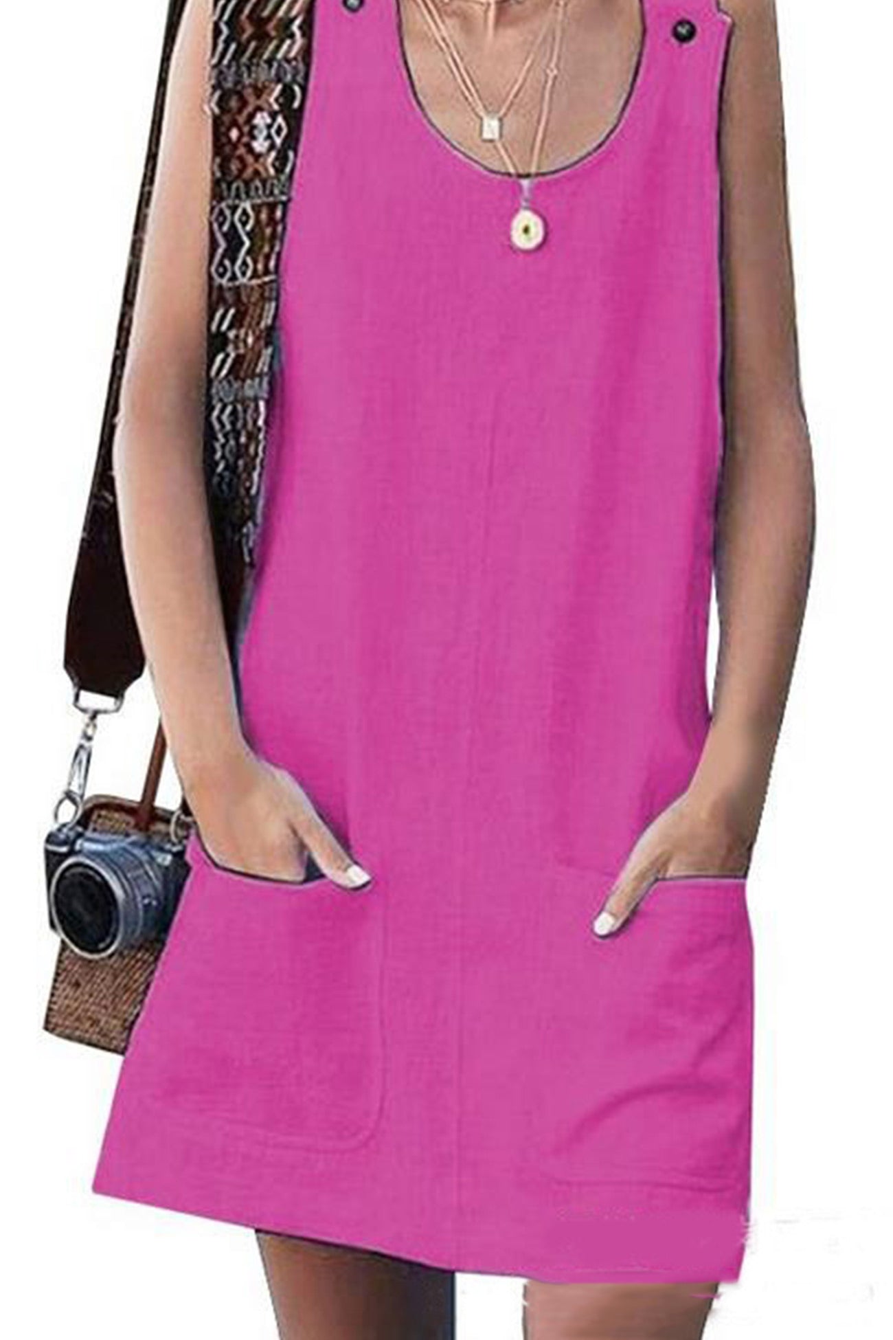Beautifully Finished Dress in a Timeless Design