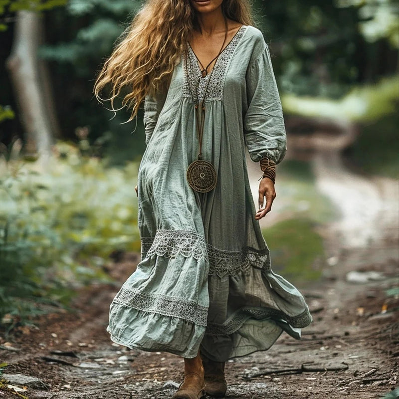 Classic Vintage & Enduringly Stylish Dress