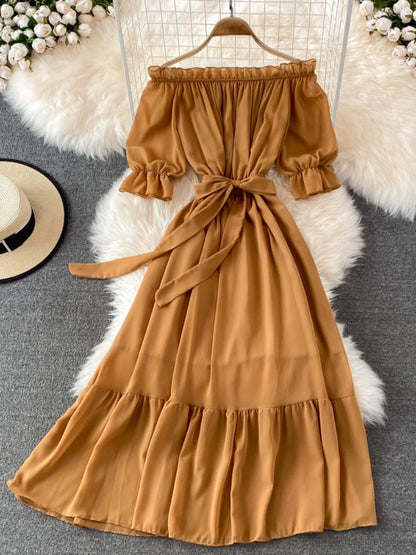 Classic Vintage Dress with a Flattering Fit