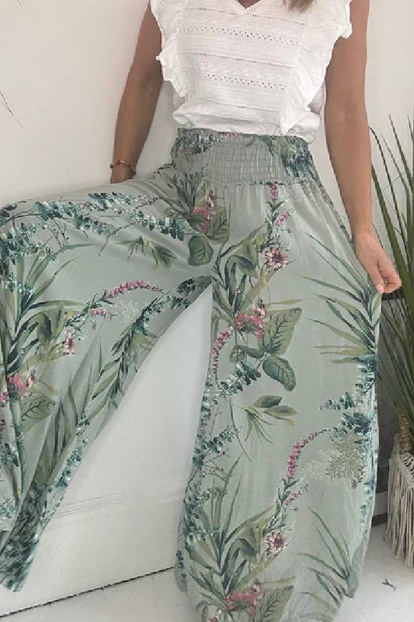 Elegantly Styled Pants for Everyday Wear