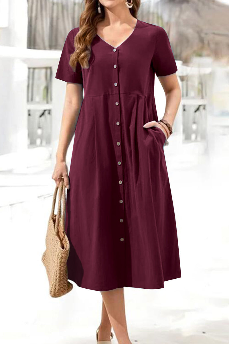 Classic Vintage Dress with a Flattering Fit