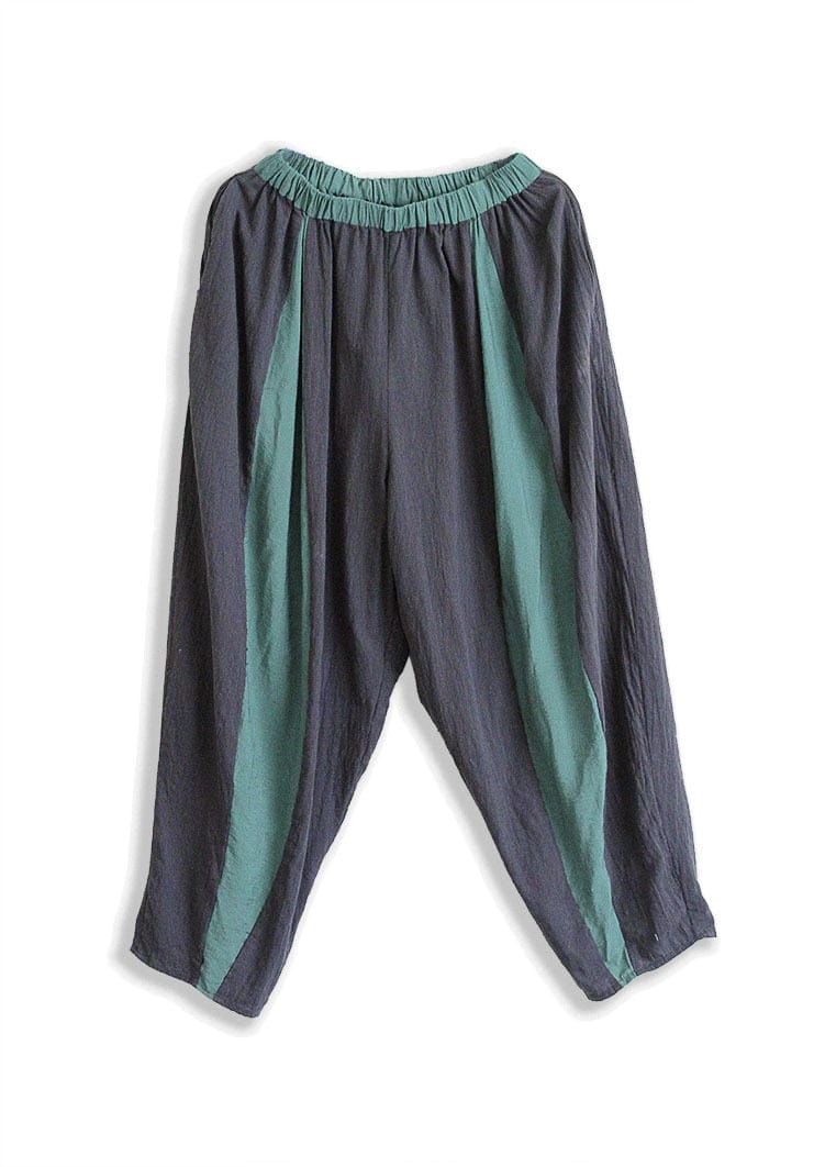 Effortlessly Elegant Pants with a Timeless Design