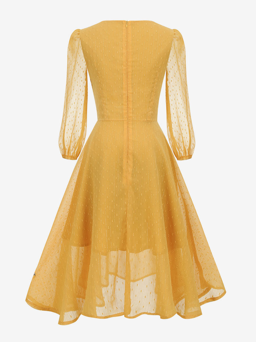 Effortlessly Elegant Dress with a Timeless Design