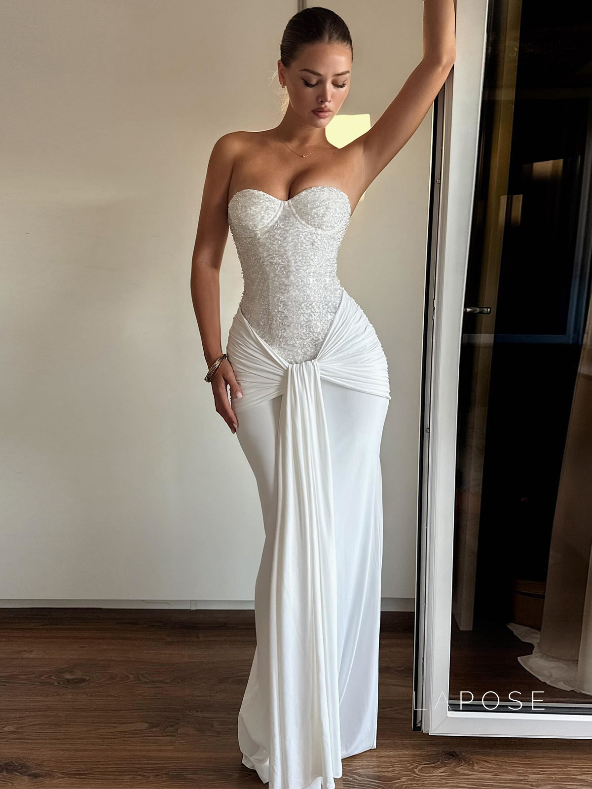 Beautifully Crafted Dress in a Classic Style