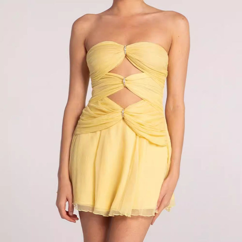 Effortlessly Elegant Dress with a Timeless Design