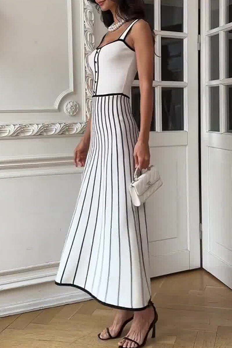 Sophisticated Dress with a Clean Classic Look