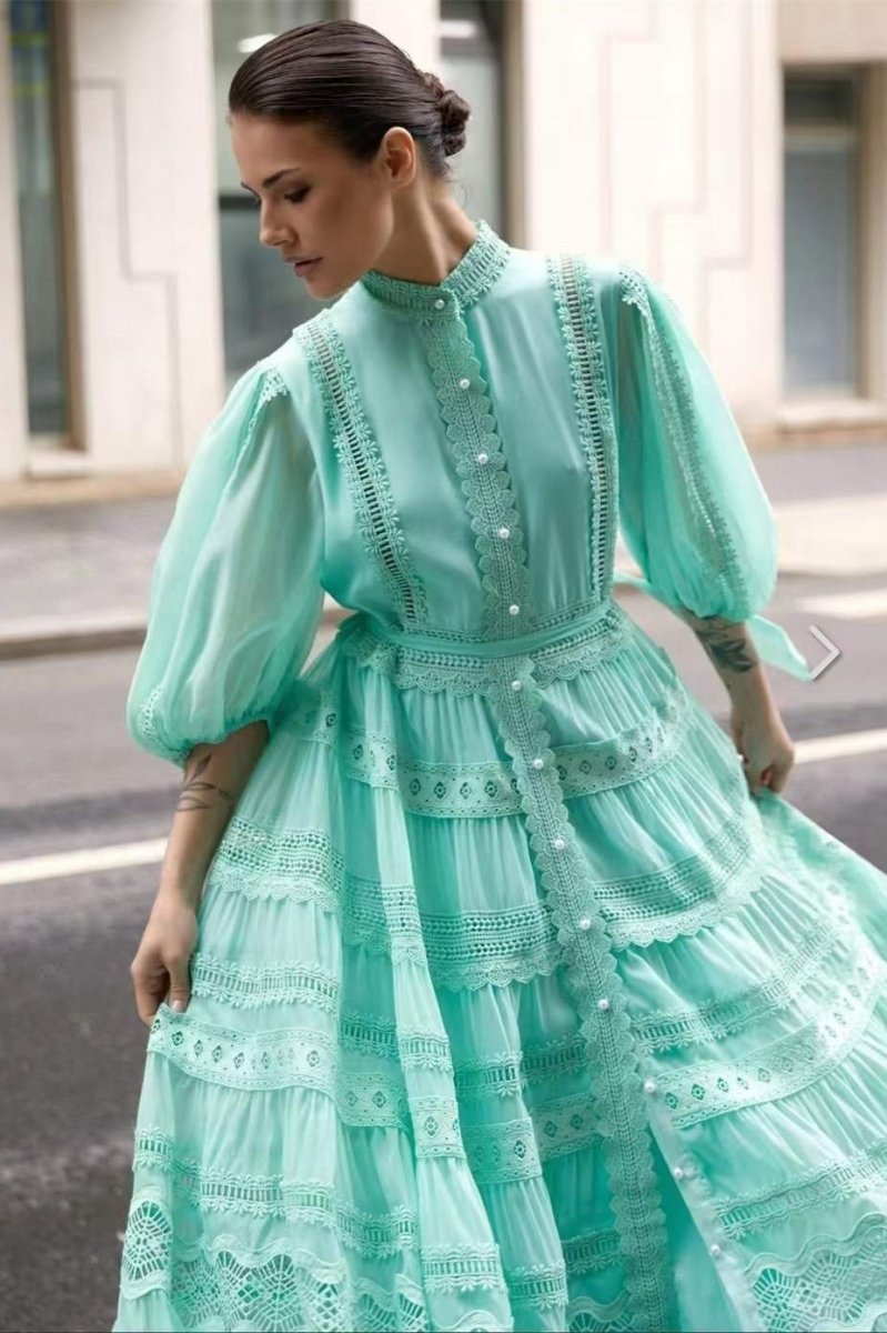 Classic Vintage & Enduringly Stylish Dress