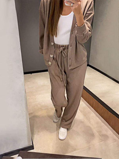 Well Tailored Jacket with a Graceful Silhouette