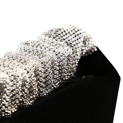 Polished Bag with an Effortless Classic Look