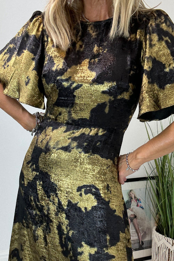 Vintage Inspired Dress with a Contemporary Edge