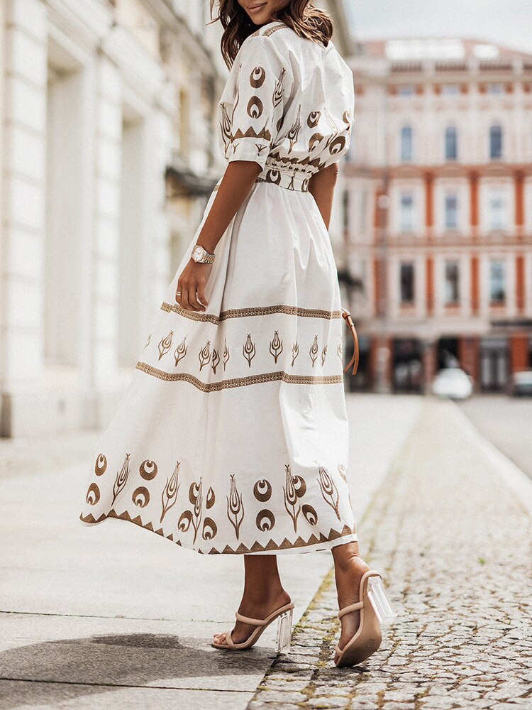 Sophisticated Dress with a Clean Classic Look