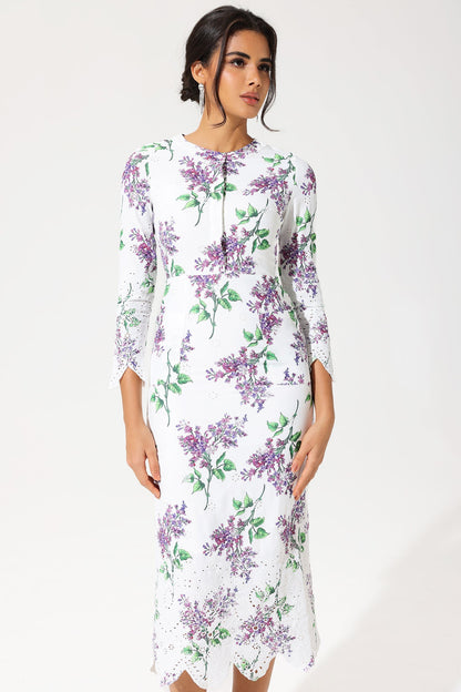 Gracefully Styled Dress for Any Occasion