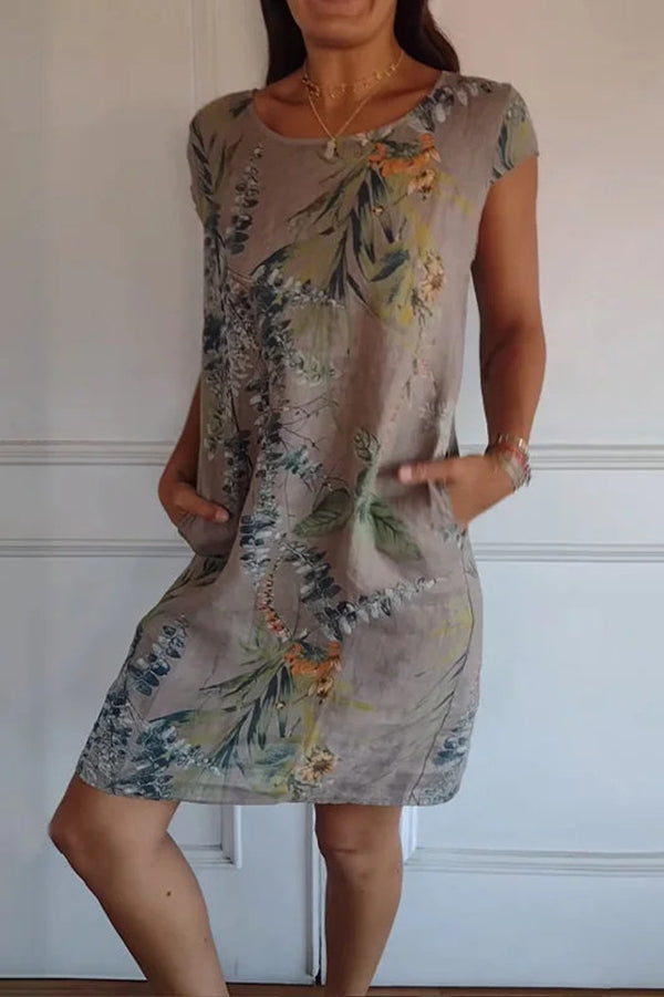 Sophisticated Dress with a Clean Classic Look