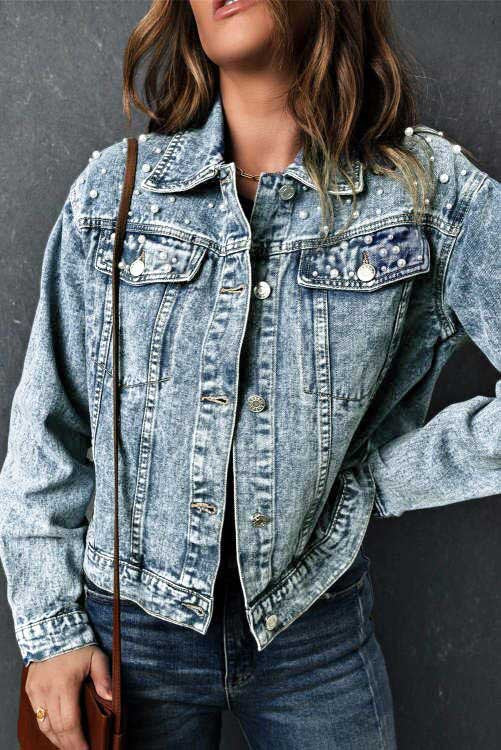 Well Tailored Jacket with a Graceful Silhouette