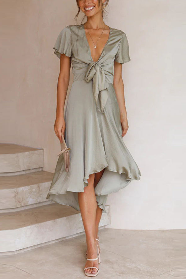 Beautifully Crafted Dress in a Classic Style