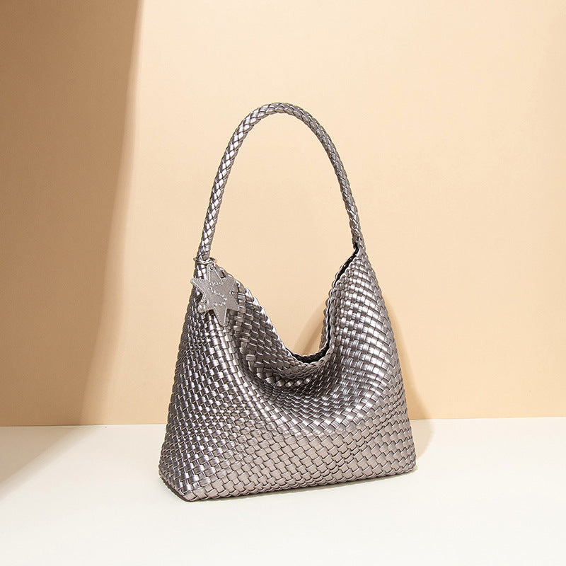 Effortlessly Elegant Bag with a Timeless Design
