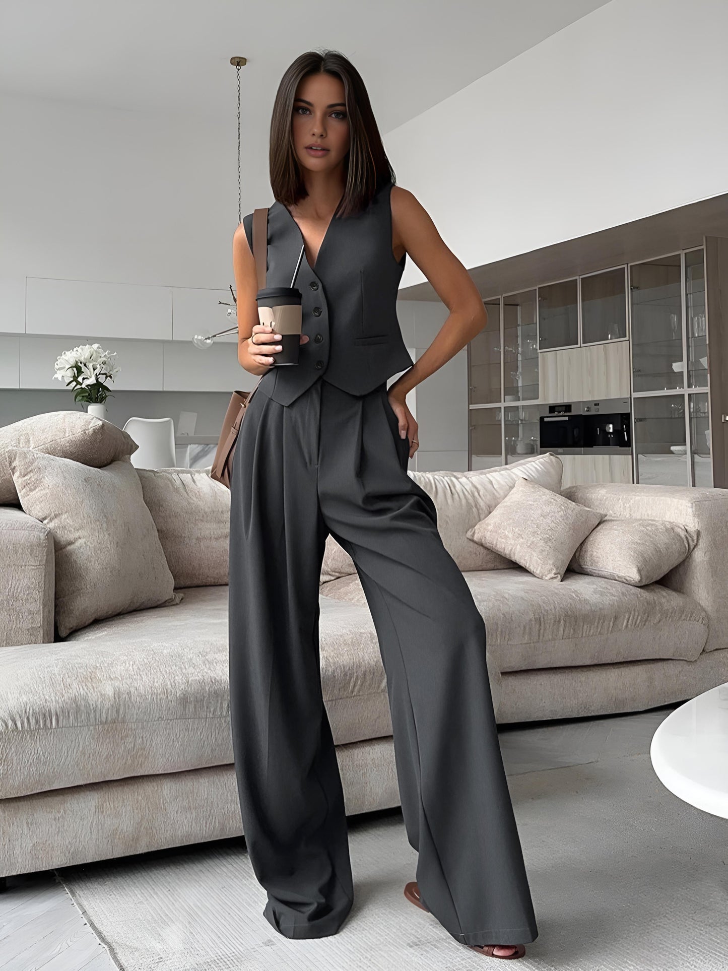 Elegantly Styled Pants for Everyday Wear