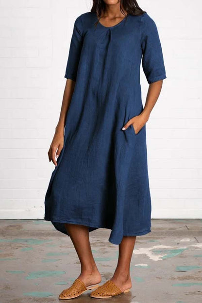 Well Tailored Dress with a Graceful Silhouette