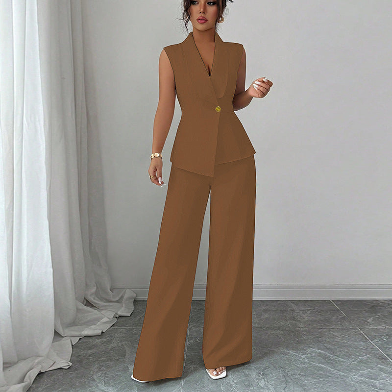 Beautifully Finished Trousers in a Timeless Design