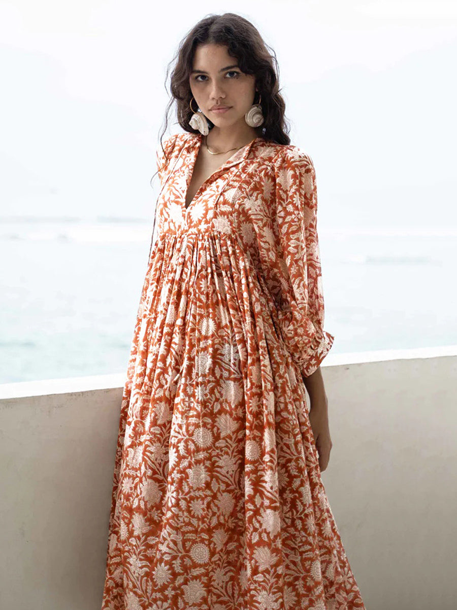 Beautifully Finished Dress in a Timeless Design