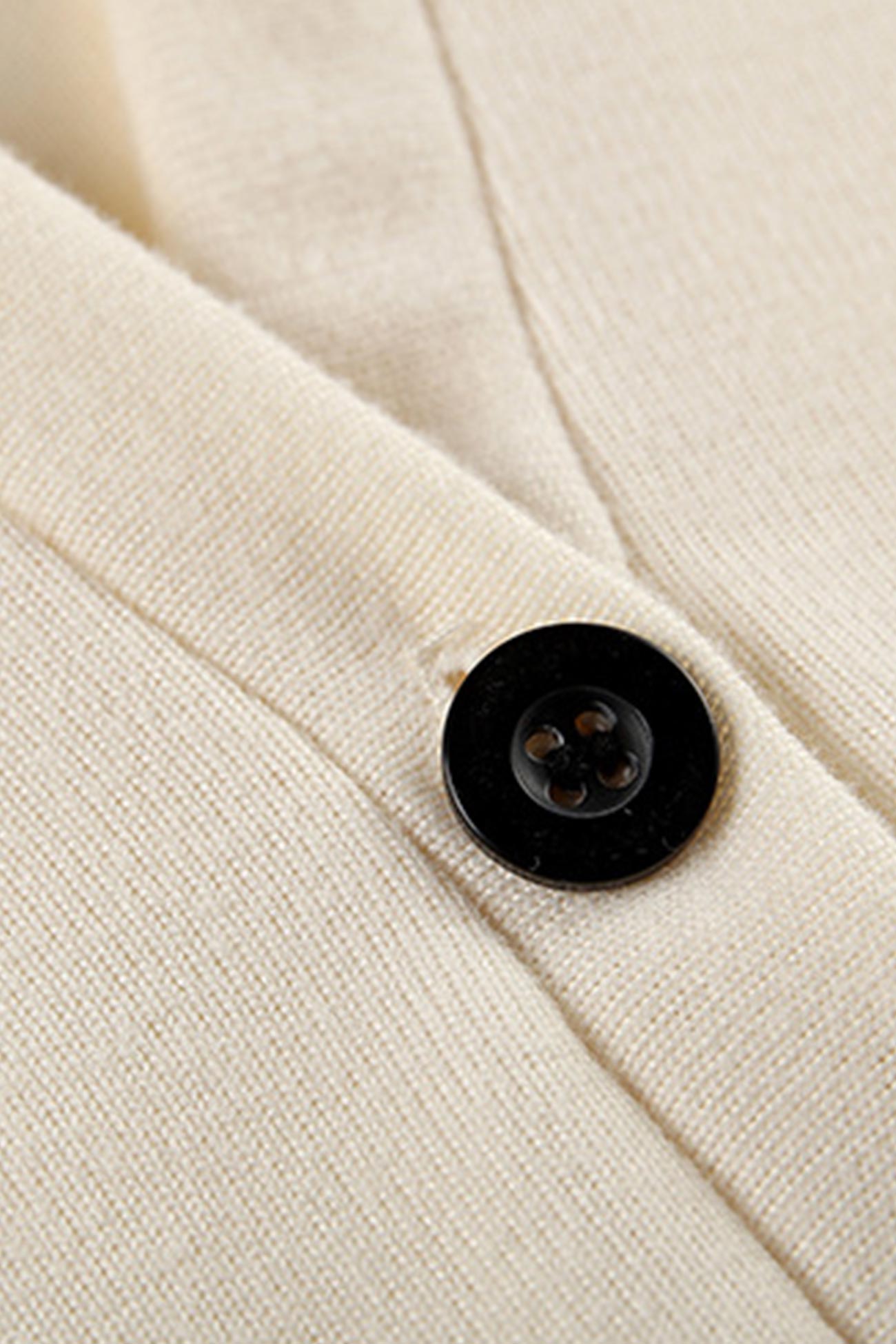 Well Tailored Cardigan with a Graceful Silhouette