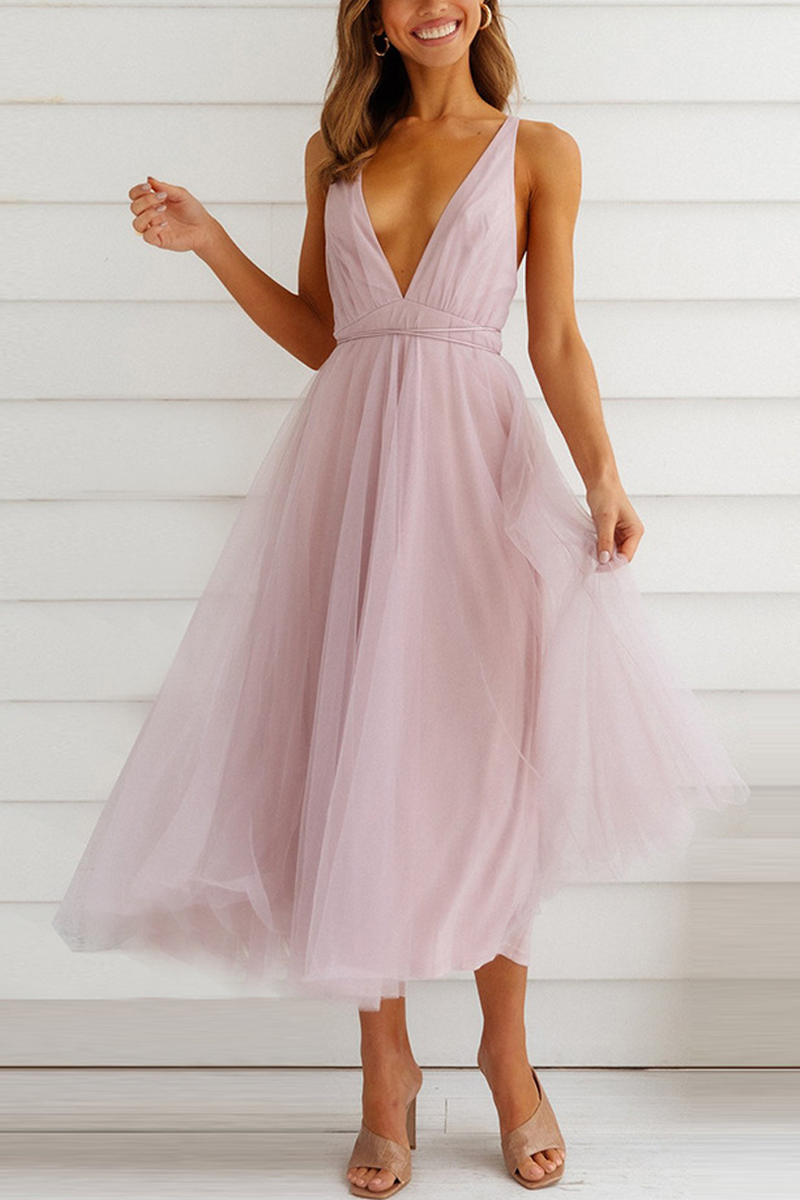 Sophisticated Dress with a Clean Classic Look