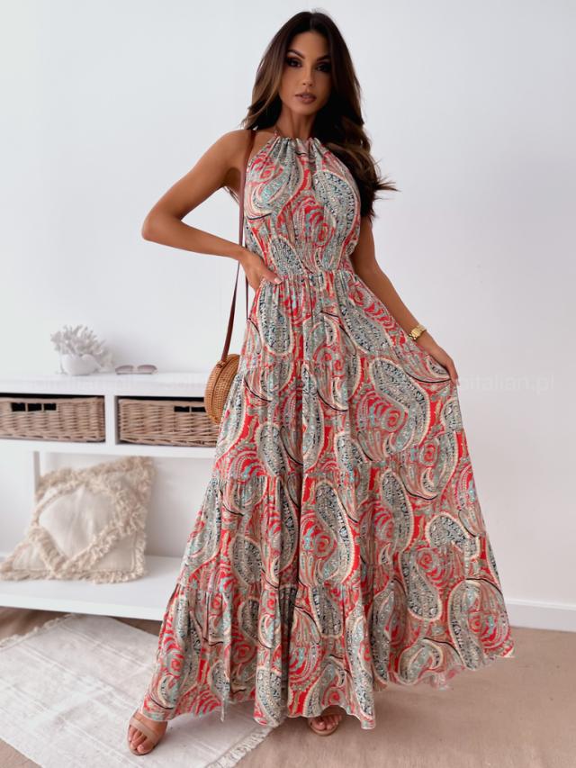 Gracefully Styled Dress for Any Occasion