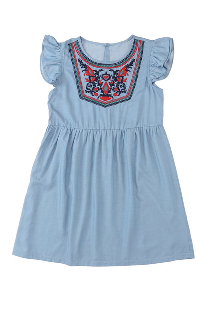 Beautifully Finished Dress in a Timeless Design