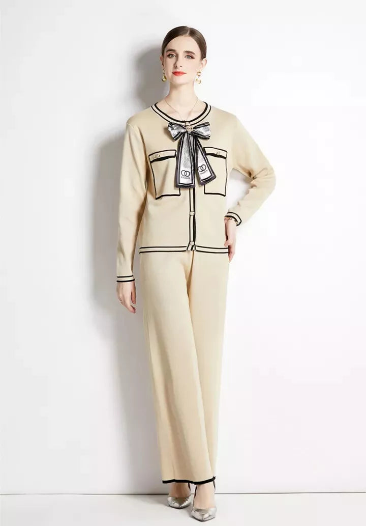Well Tailored Cardigan with a Graceful Silhouette