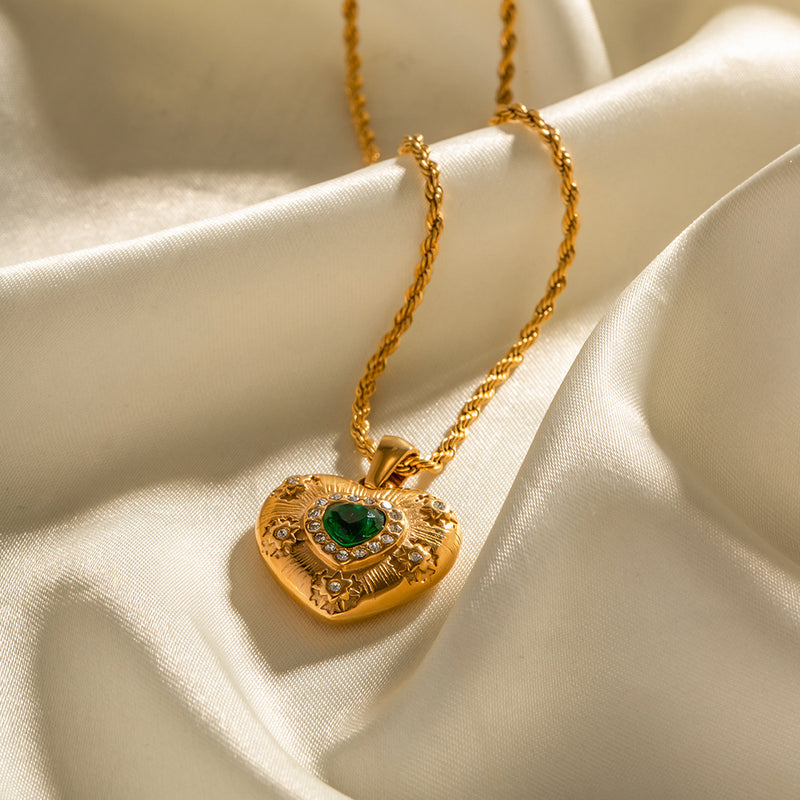 Elegant Gold Necklace for Every Occasion