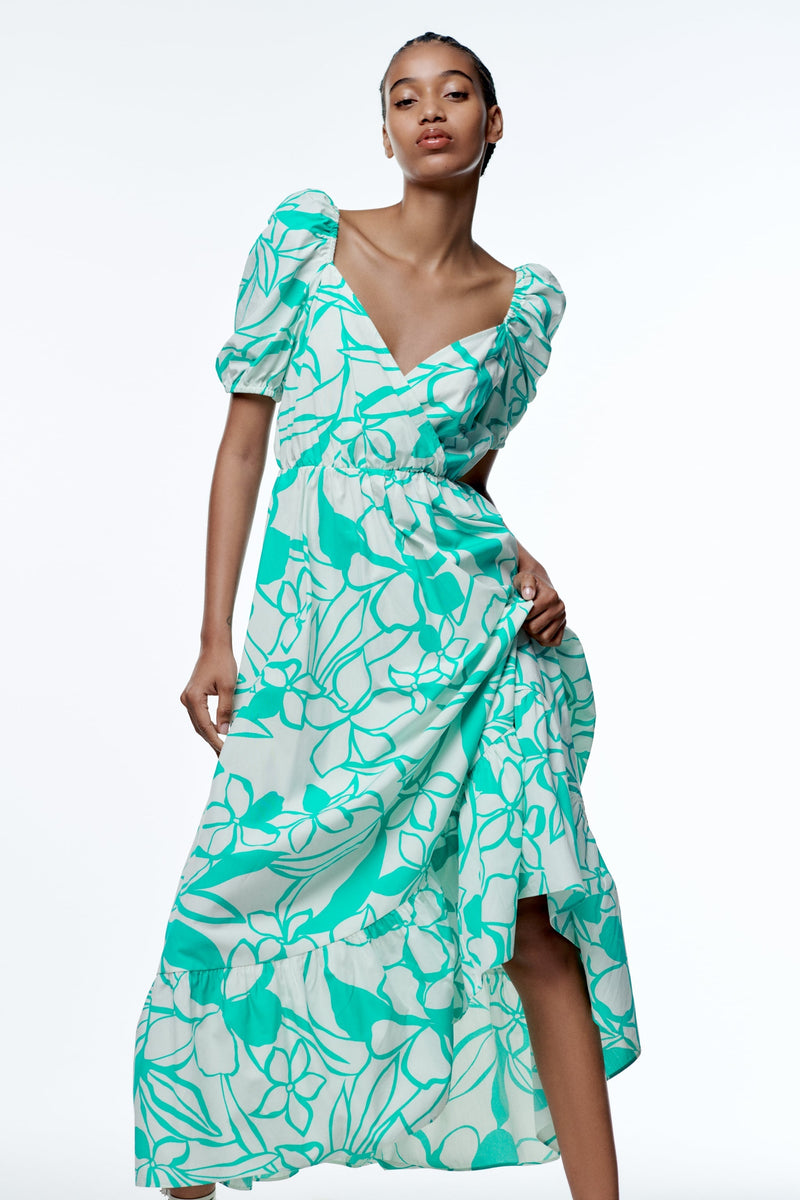 Beautifully Crafted Dress in a Classic Style