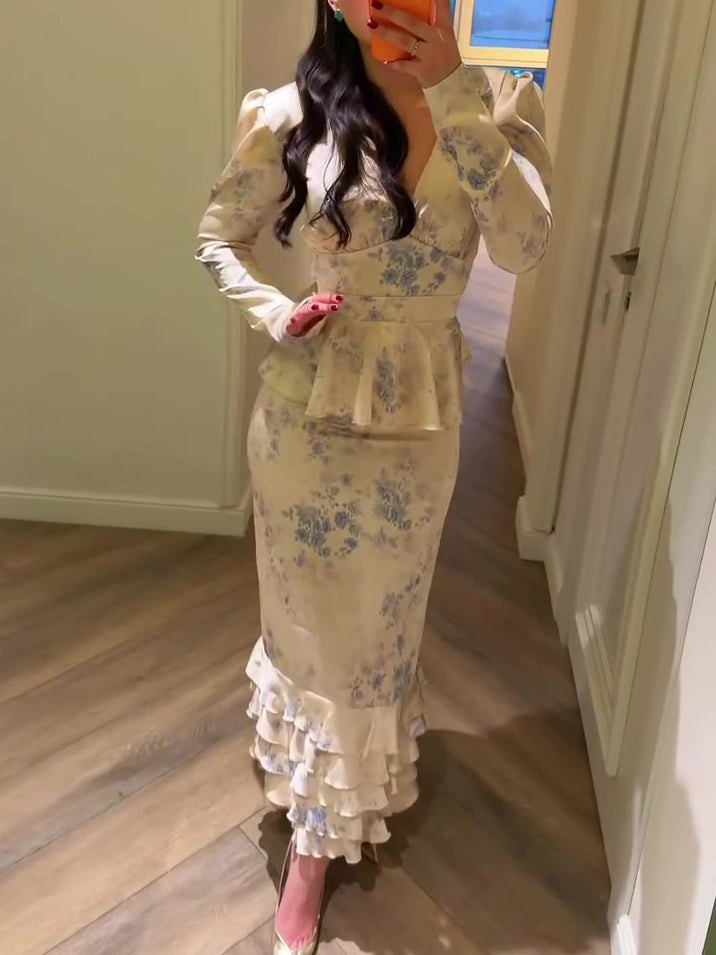 Effortlessly Elegant Dress with a Timeless Design