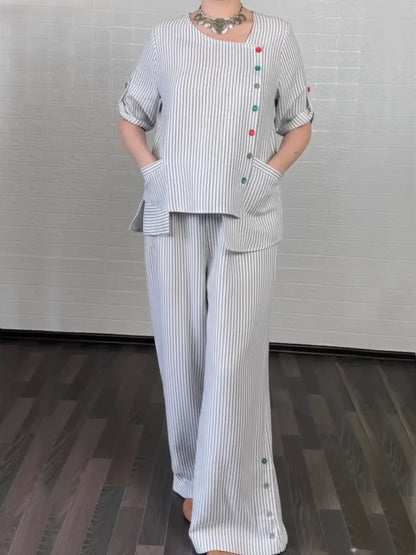 Effortlessly Elegant Pants with a Timeless Design