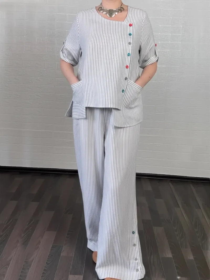 Effortlessly Elegant Pants with a Timeless Design