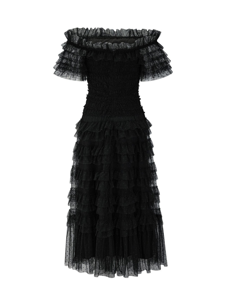 Beautifully Crafted Dress in a Classic Style